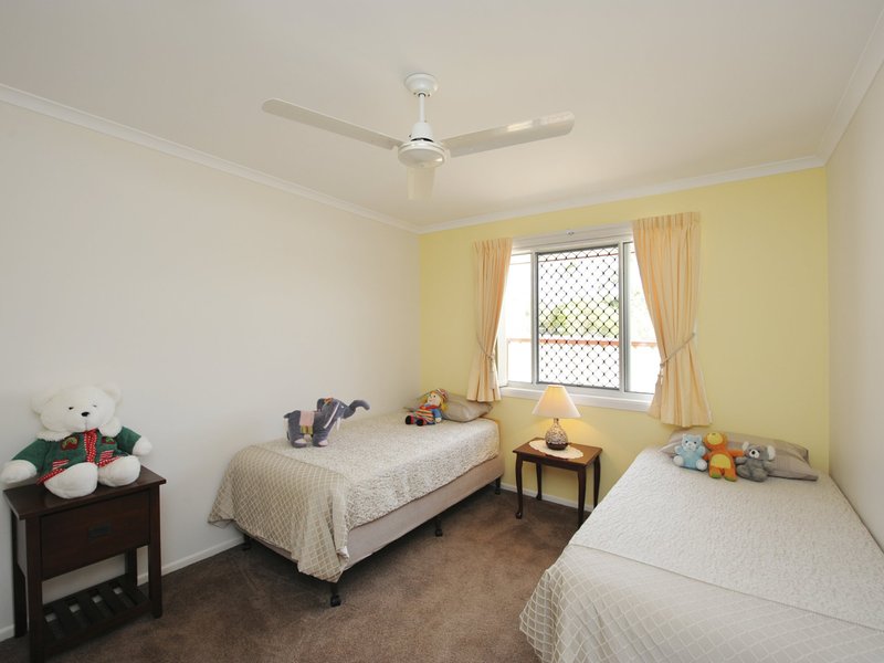 Photo - 9 Karumba Court, Tannum Sands QLD 4680 - Image 12