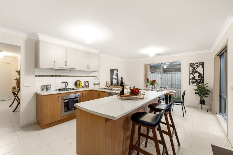 Photo - 9 Keating Street, Pakenham VIC 3810 - Image 3