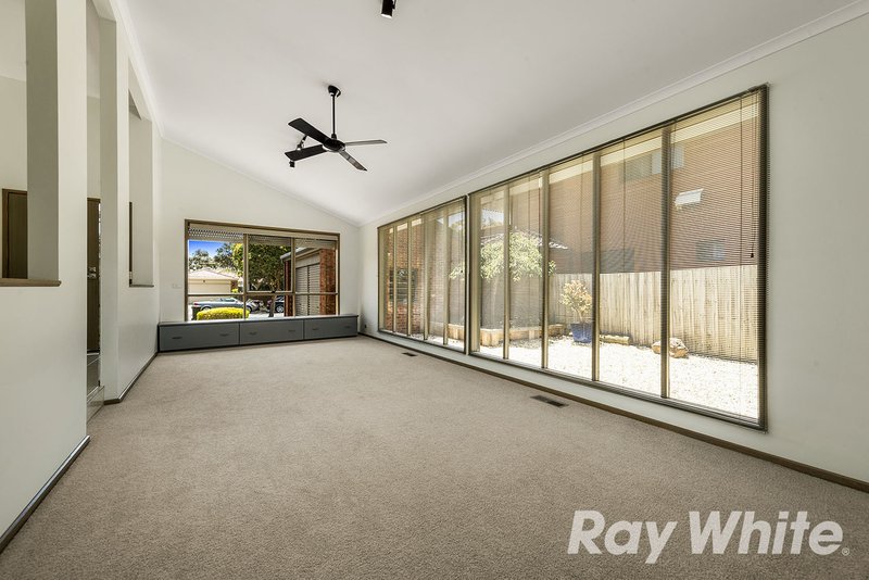 Photo - 9 Keaton Way, Aspendale Gardens VIC 3195 - Image 2