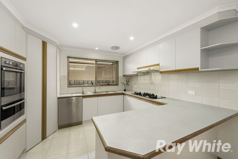 Photo - 9 Keaton Way, Aspendale Gardens VIC 3195 - Image 3