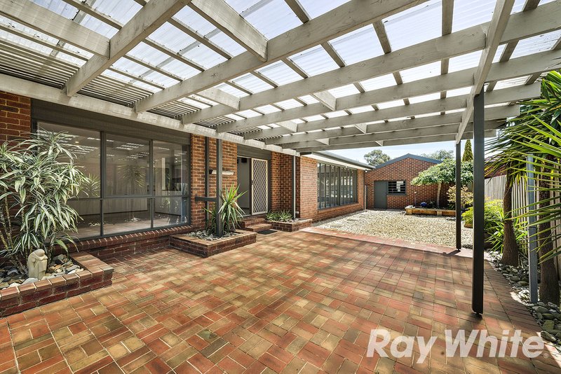 Photo - 9 Keaton Way, Aspendale Gardens VIC 3195 - Image 7