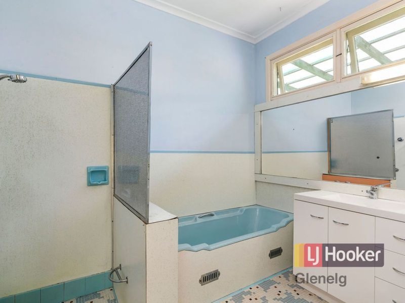 Photo - 9 Keen Avenue, Seaview Downs SA 5049 - Image 17