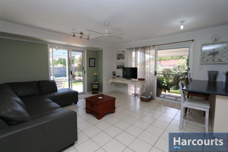 Photo - 9 Keith Ct , Sandstone Point QLD 4511 - Image 8