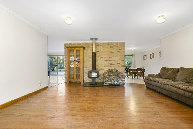 Photo - 9 Kelly Court, Lake Macdonald QLD 4563 - Image 2