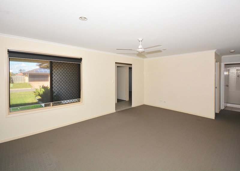 Photo - 9 Kensi Court, Point Vernon QLD 4655 - Image 12