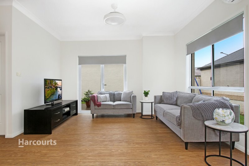 Photo - 9 Kensington Lane, Dapto NSW 2530 - Image 3