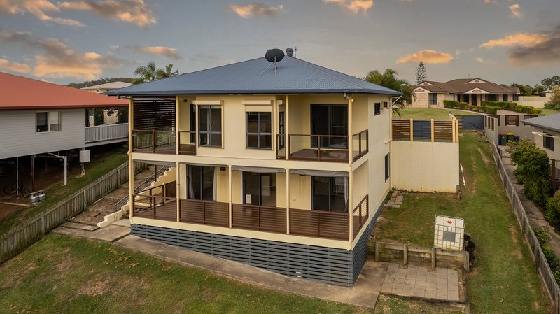 Photo - 9 Kensington Place, Kin Kora QLD 4680 - Image 2