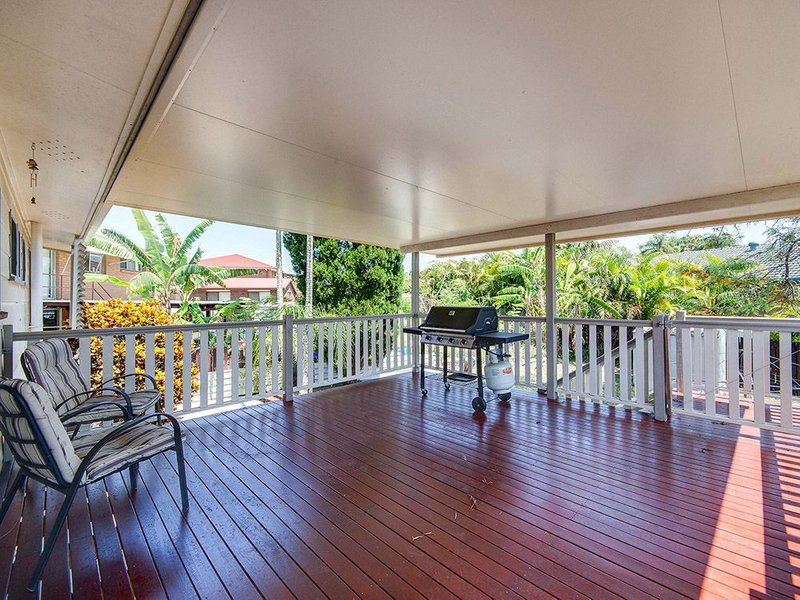 Photo - 9 Kensington Way, Strathpine QLD 4500 - Image 4