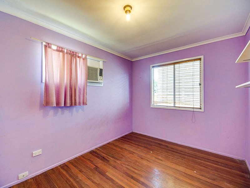 Photo - 9 Kensington Way, Strathpine QLD 4500 - Image 6