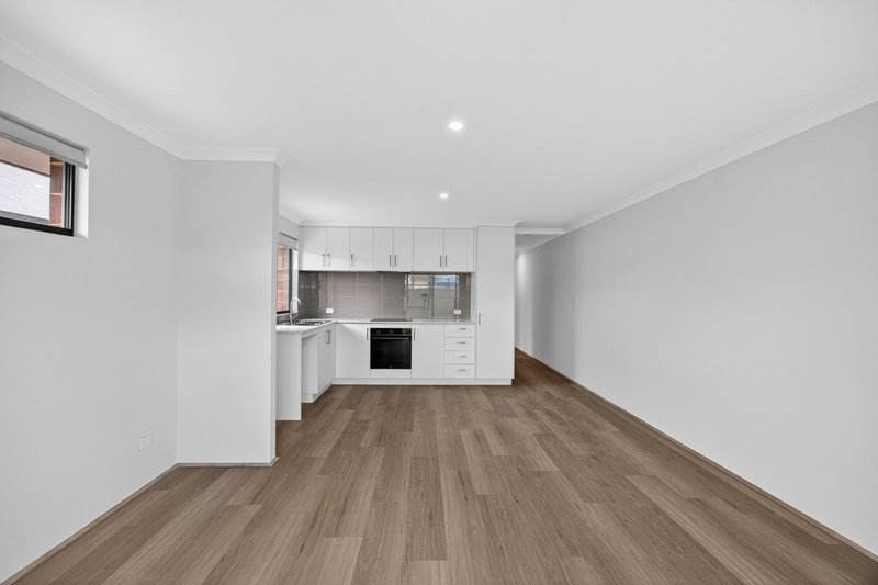 Photo - 9 Kenton Way, Ravenswood WA 6208 - Image 7