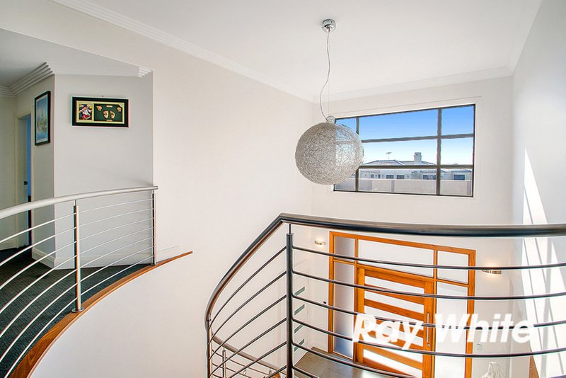 Photo - 9 Kentridge Place, Bella Vista Waters NSW 2153 - Image 5