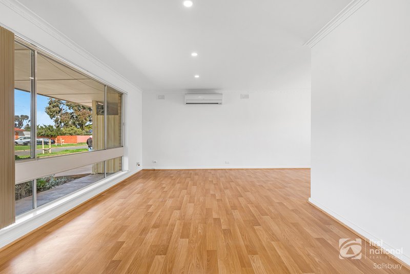 Photo - 9 Kerry Street, Salisbury Downs SA 5108 - Image 3
