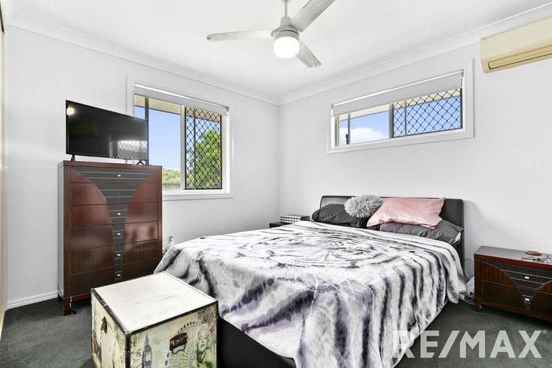 Photo - 9 Kestrel Court, Eli Waters QLD 4655 - Image 5