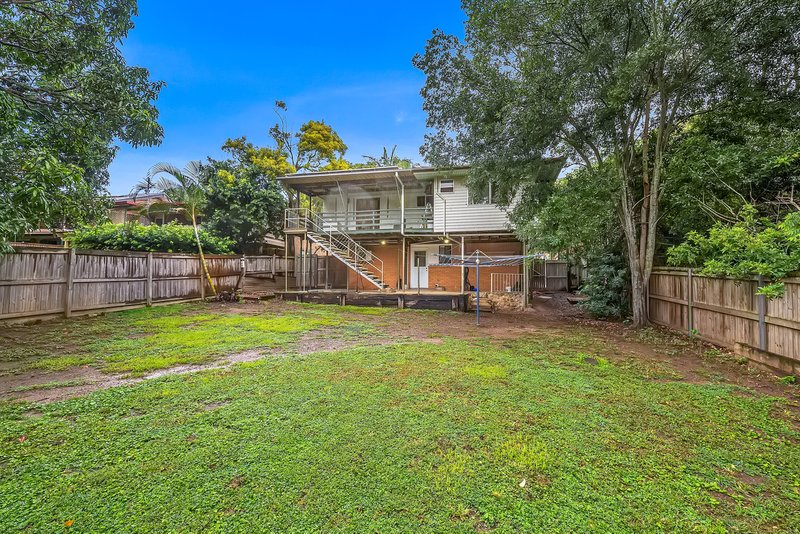 Photo - 9 Kiama Crescent, Ferny Hills QLD 4055 - Image 13