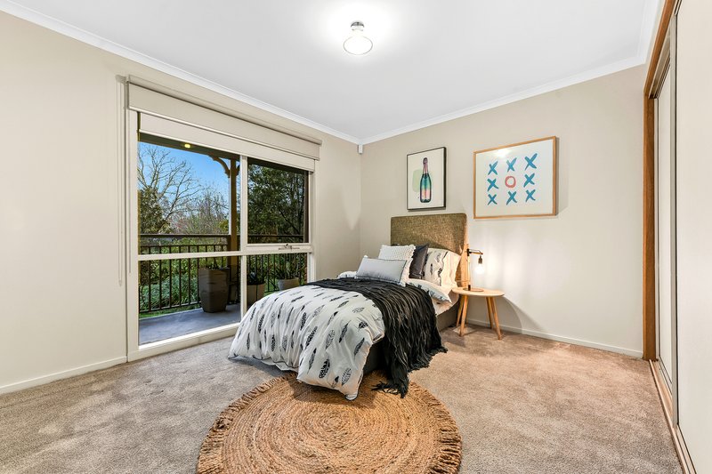 Photo - 9 Kilgerron Court, Narre Warren South VIC 3805 - Image 13