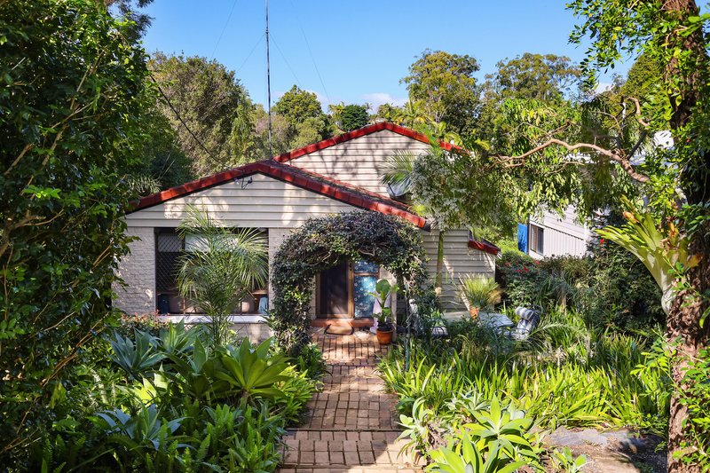 Photo - 9 Kinarra Street, Ashmore QLD 4214 - Image 1