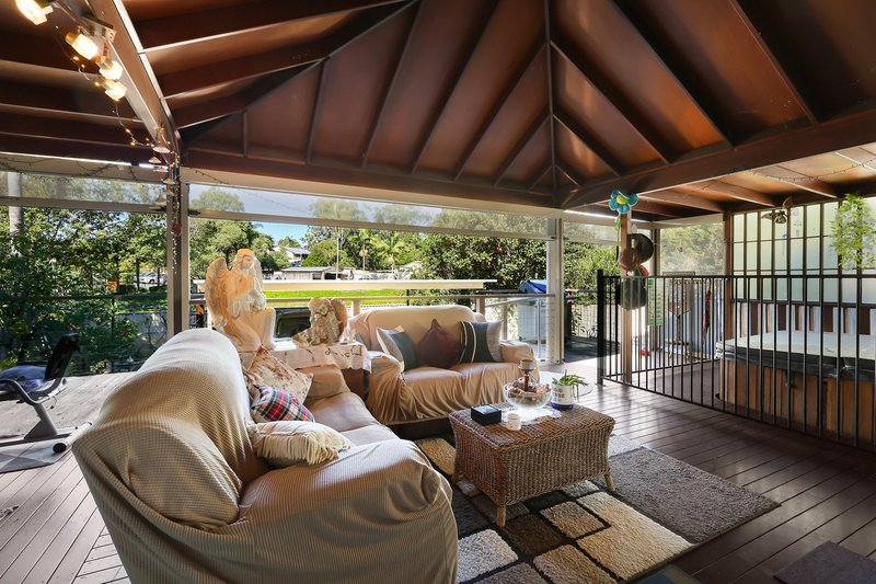 Photo - 9 Kinarra Street, Ashmore QLD 4214 - Image 4