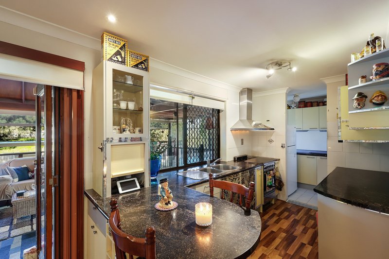 Photo - 9 Kinarra Street, Ashmore QLD 4214 - Image 8