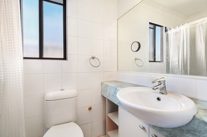 Photo - 9 Kinarra Street, Ashmore QLD 4214 - Image 10
