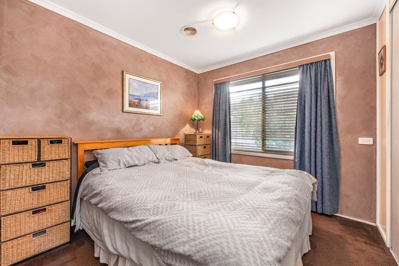 Photo - 9 Kingston Avenue, Pakenham VIC 3810 - Image 5