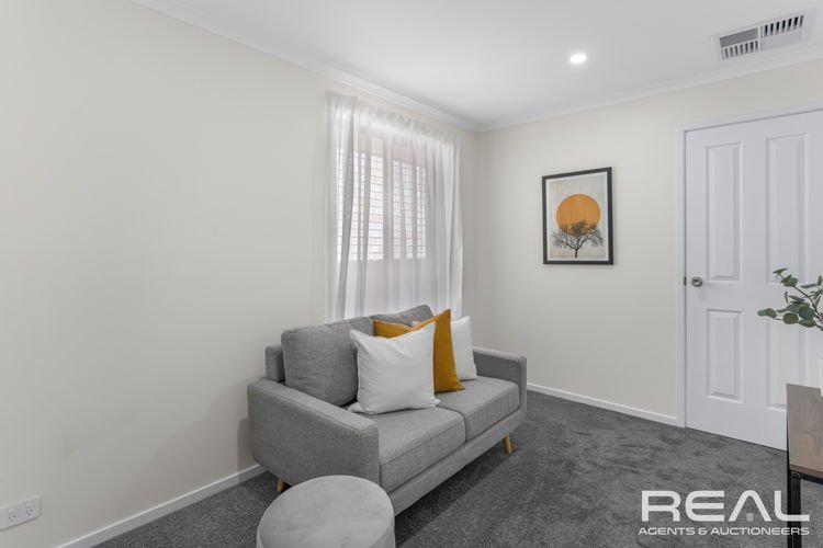 Photo - 9 Kingston Avenue, Royal Park SA 5014 - Image 5