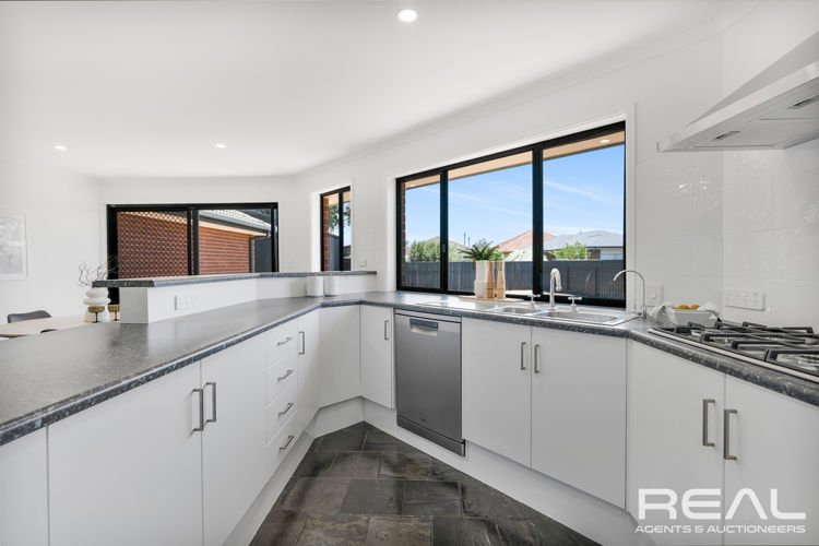 Photo - 9 Kingston Avenue, Royal Park SA 5014 - Image 12