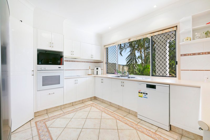 Photo - 9 Kingston Heath Place, Robina QLD 4226 - Image 6