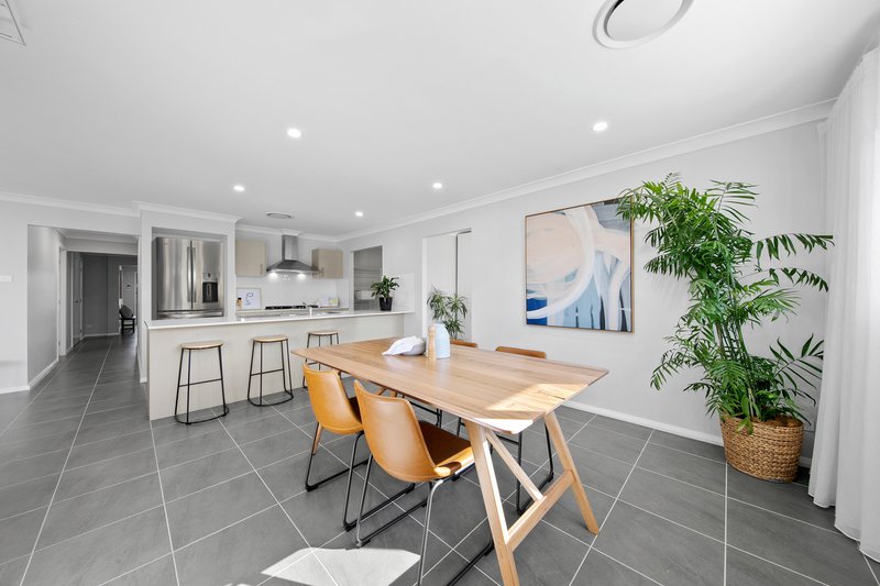 Photo - 9 Kittung Street, Fletcher NSW 2287 - Image 2