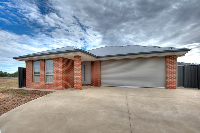 9 Knowles Court, Thurgoona NSW 2640