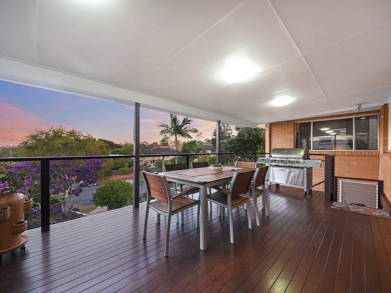 Photo - 9 Koonya Street, Chermside West QLD 4032 - Image 2