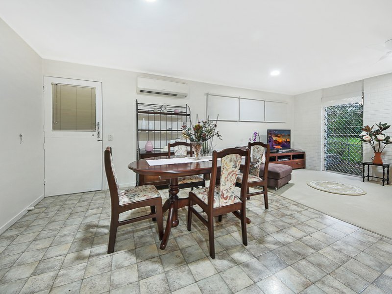 Photo - 9 Koonya Street, Chermside West QLD 4032 - Image 5