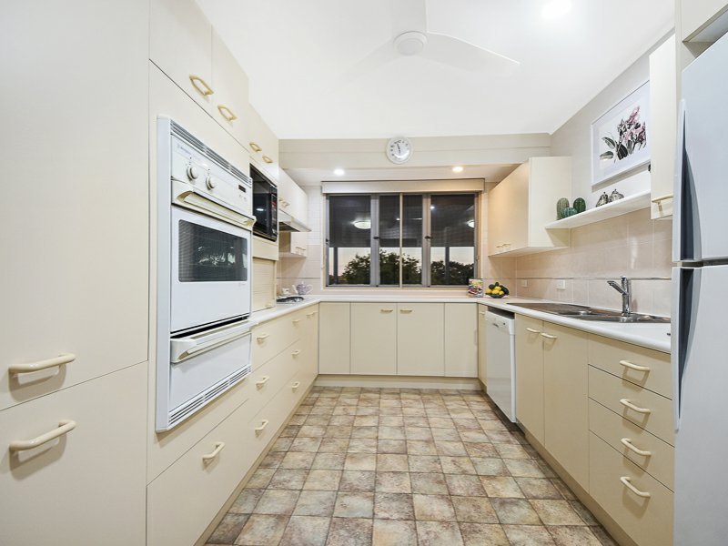 Photo - 9 Koonya Street, Chermside West QLD 4032 - Image 7