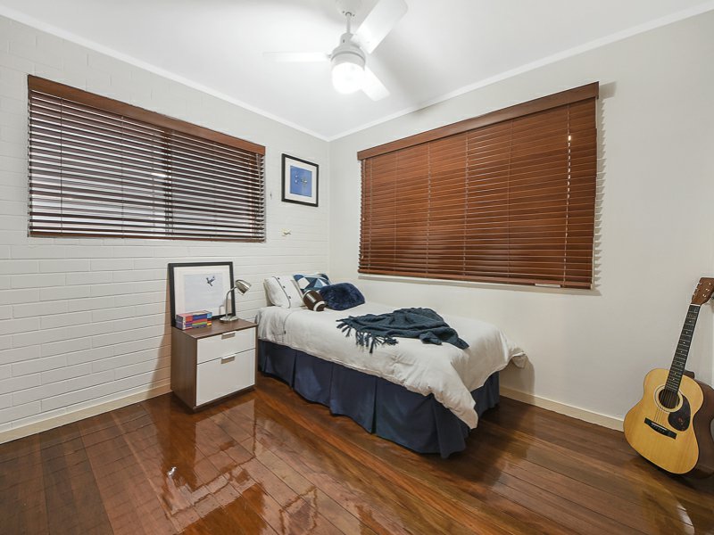 Photo - 9 Koonya Street, Chermside West QLD 4032 - Image 10