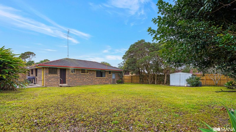 Photo - 9 Kooringa Court , Ocean Shores NSW 2483 - Image 16