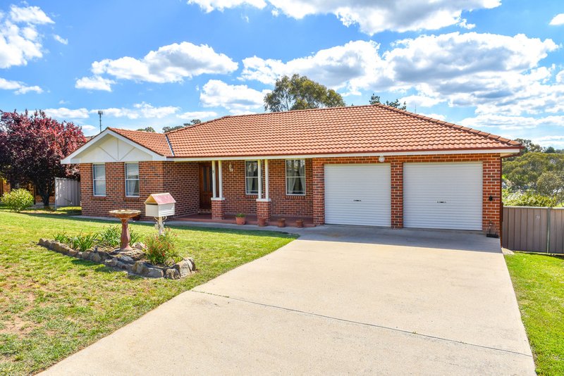 9 Kurumben Place, West Bathurst NSW 2795