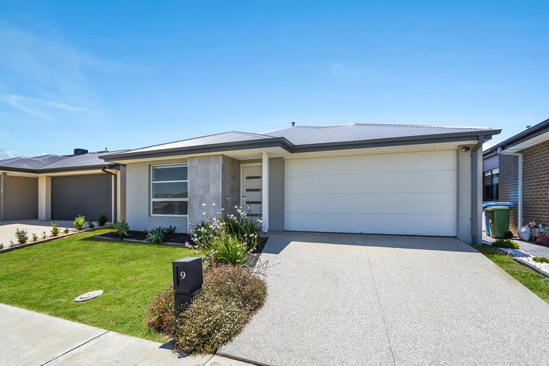 9 Ladder Road, Clyde VIC 3978