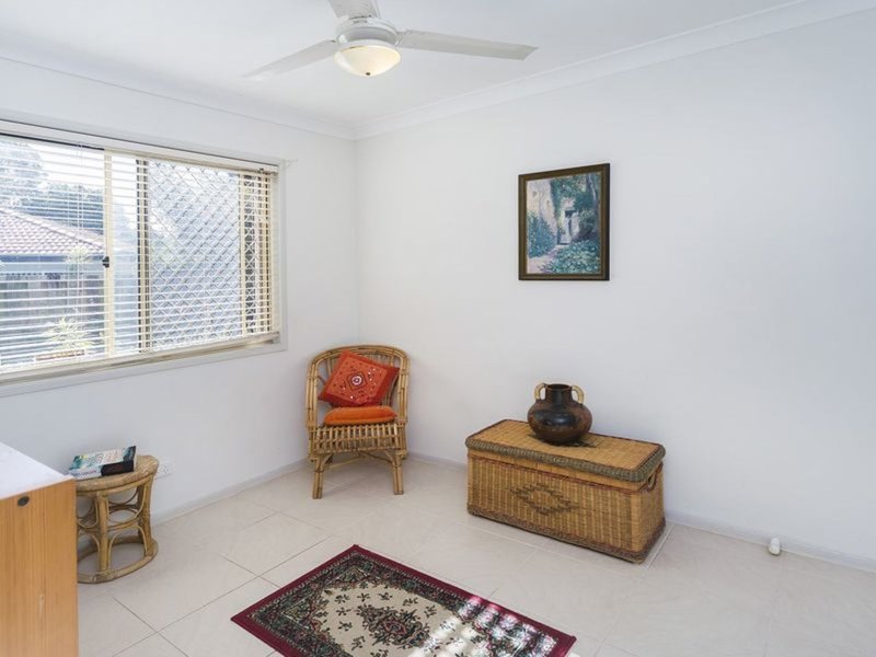 Photo - 9 Laine Place, Coombabah QLD 4216 - Image 14