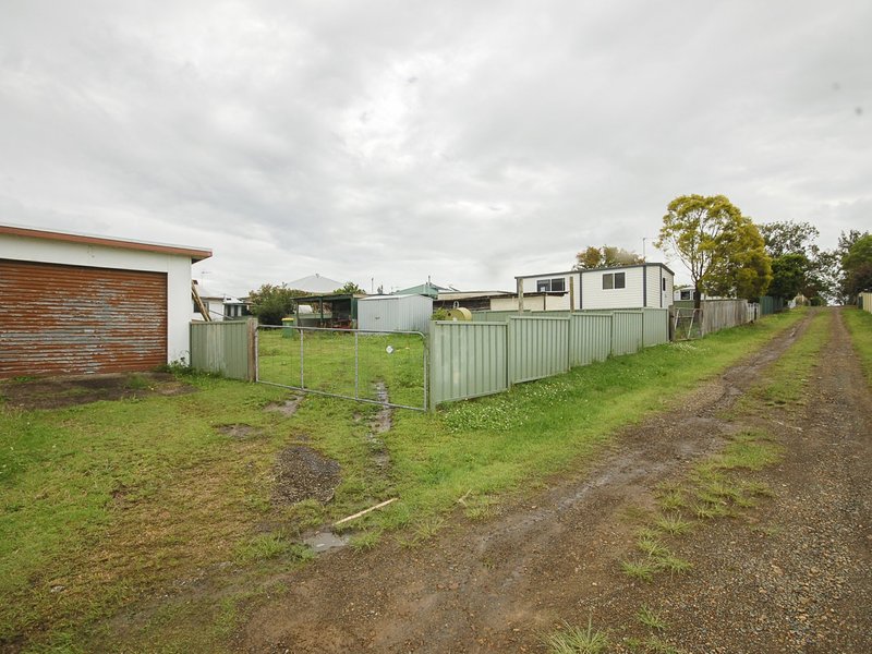 Photo - 9 Lambert Street, Wingham NSW 2429 - Image 2