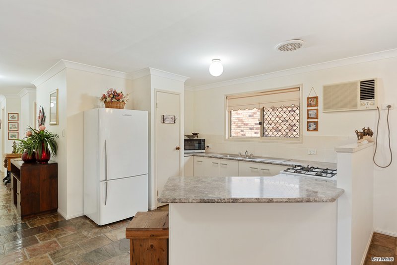 Photo - 9 Lanata Crescent, Forest Lake QLD 4078 - Image 3