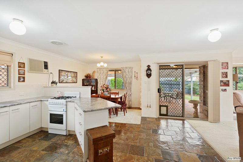 Photo - 9 Lanata Crescent, Forest Lake QLD 4078 - Image 4