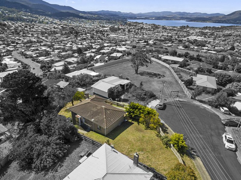 Photo - 9 Lang Place, Glenorchy TAS 7010 - Image 2