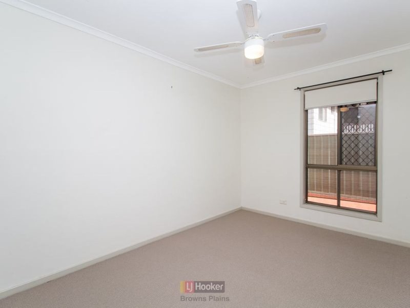 Photo - 9 Langham Street, Hillcrest QLD 4118 - Image 8