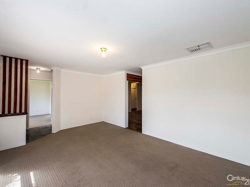 Photo - 9 Larsson Walk, Clarkson WA 6030 - Image 4