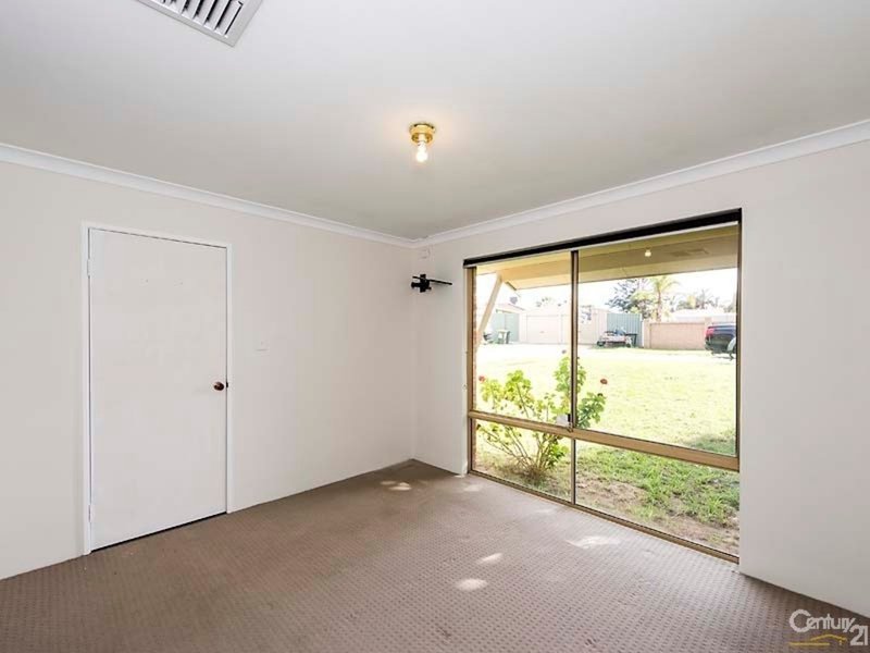 Photo - 9 Larsson Walk, Clarkson WA 6030 - Image 7