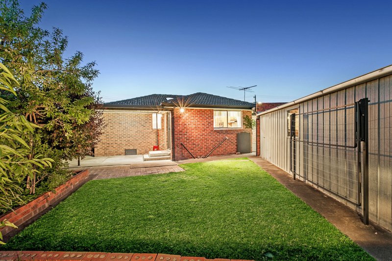 Photo - 9 Lascelles Drive, Lalor VIC 3075 - Image 8