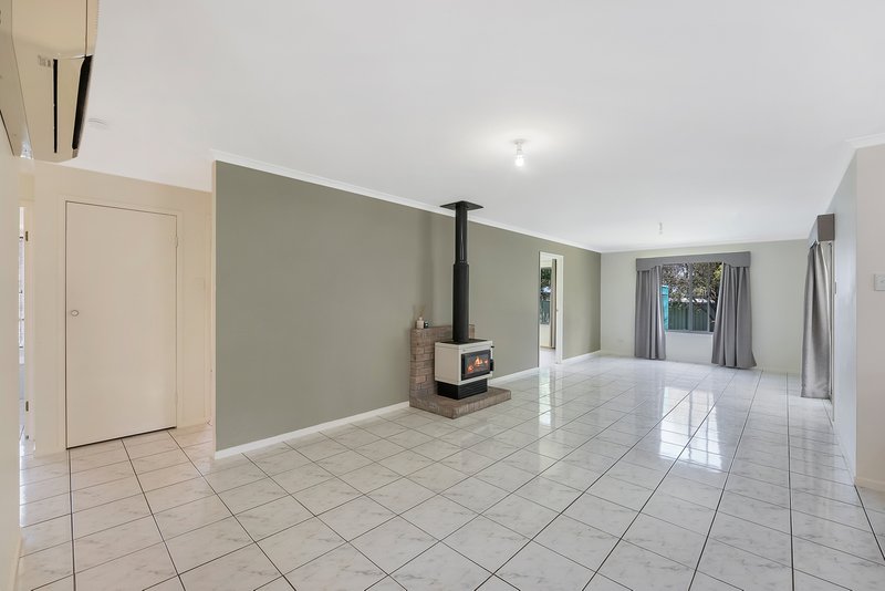 Photo - 9 Lassus Court, Burpengary QLD 4505 - Image 6