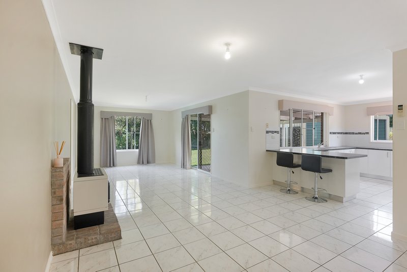 Photo - 9 Lassus Court, Burpengary QLD 4505 - Image 5