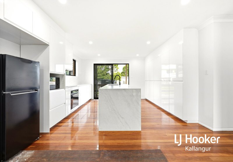 Photo - 9 Lauder Street, Kallangur QLD 4503 - Image 5