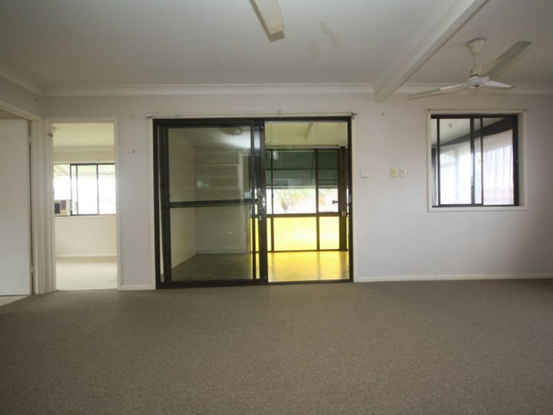 Photo - 9 Laura Street, Clontarf QLD 4019 - Image 6