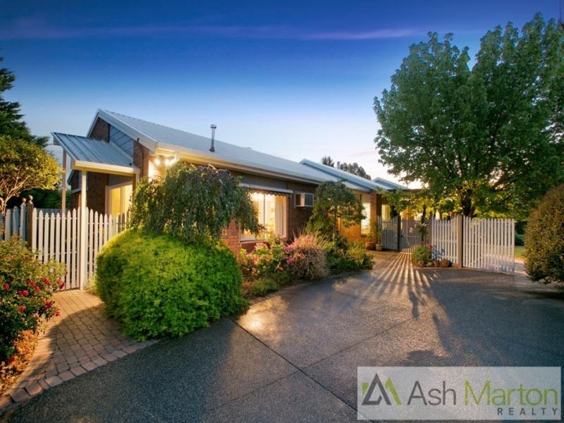 Photo - 9 Lauren Court, Frankston South VIC 3199 - Image 2